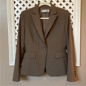 Tahari Jacket camel tan color size 4 neutral office / Academia EUC